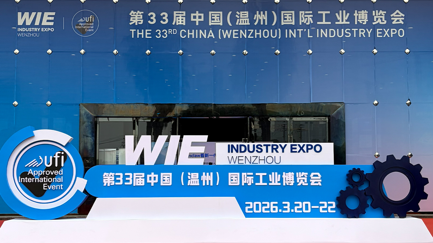 Larisa in expo Wenzhou